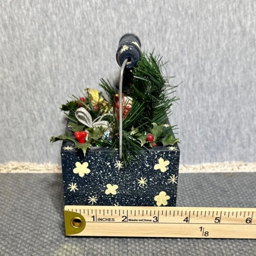 VTG Christmas Holiday Snowman Wooden Basket Centerpiece Navy Blue Hand Painted